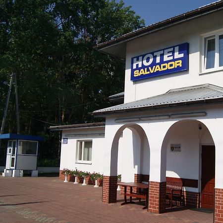 Hotel Salvador Marki Ngoại thất bức ảnh